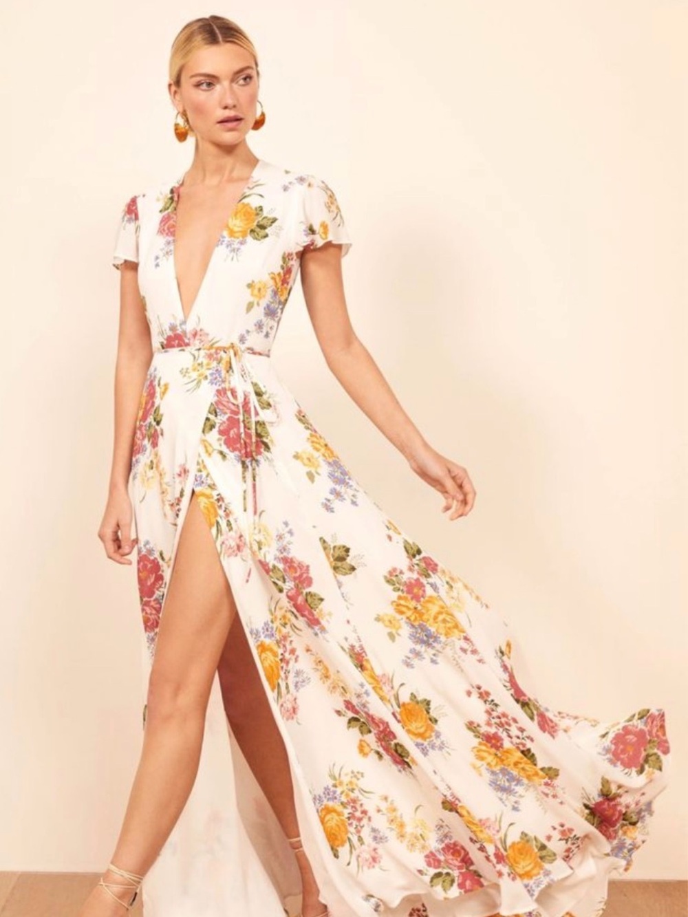 Reformation Rosey Dress - Floral print. Size large